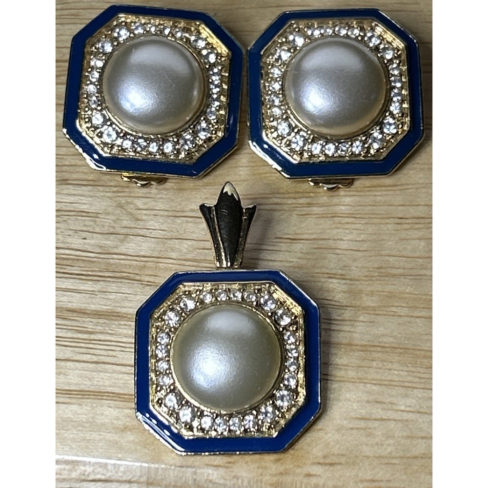 Vintage 80's Rhinestone Pearl Enameled Clip Earrings & Pendant / Enhancer #5518